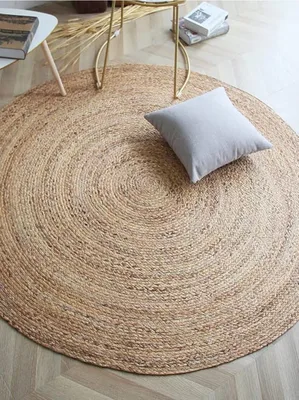 Round braided jute rug