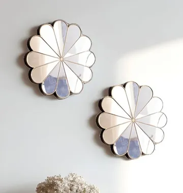 Flower shaped wall mirrors